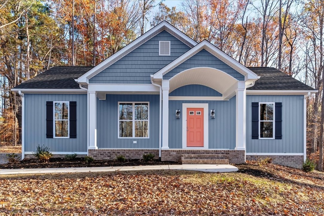 View of front of house with a porch