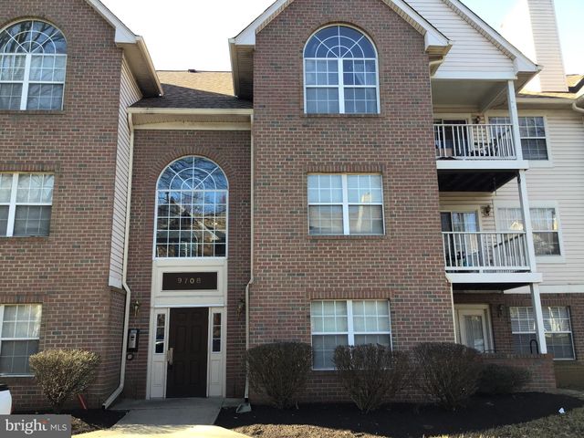 $2,300 | 9708 Lake Point Court, Unit 203 | Lake Arbor