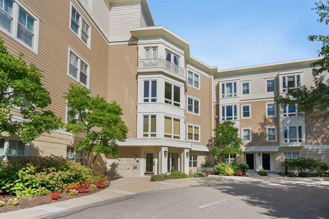 $4,100 | 2-14 St Paul Street, Unit 505 | Coolidge Corner South Side