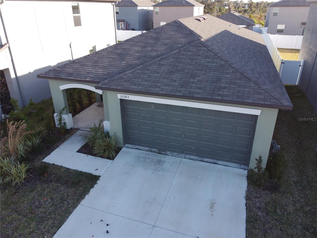 a view of backyard of house