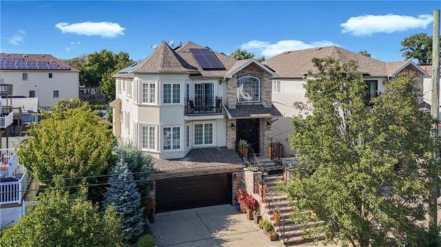 $1,579,000 | 220 Tennyson Drive | Great Kills