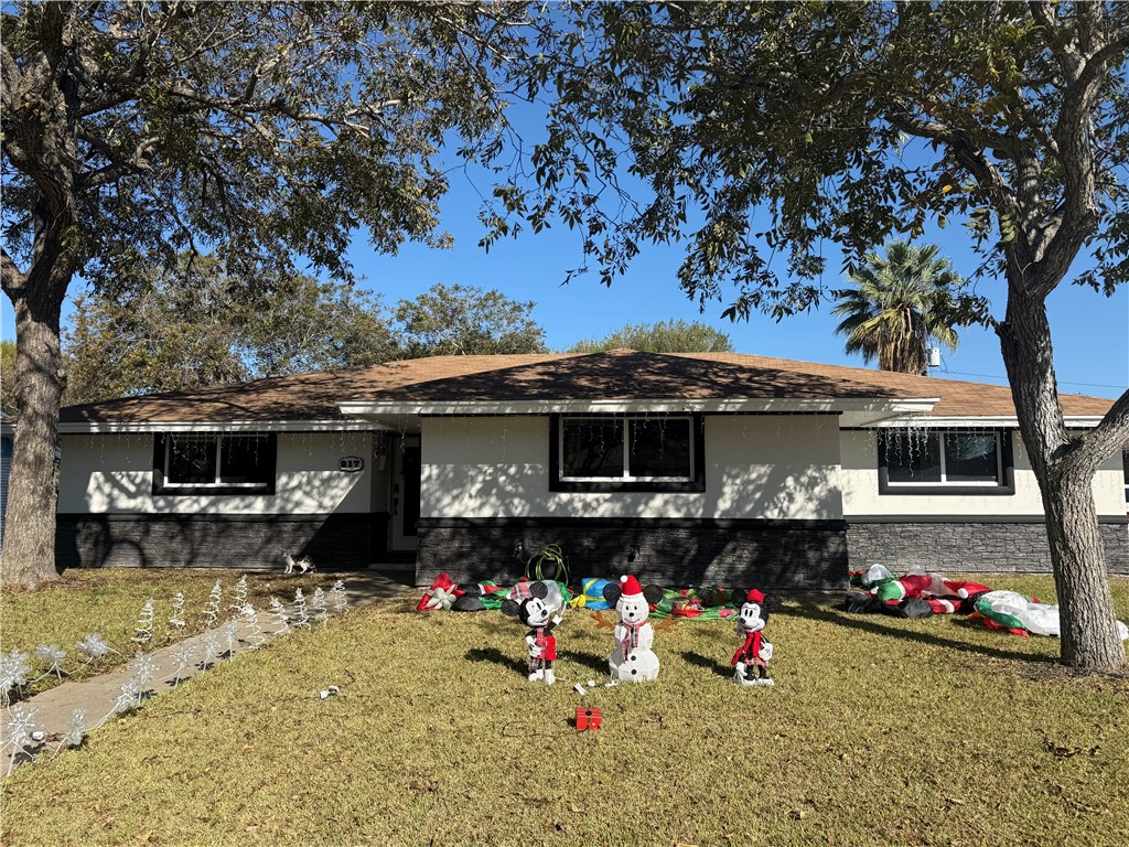 a view of a children toys back of the house