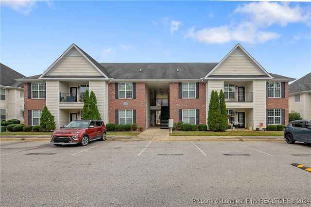 $179,999 | 1926 Harcourt Circle, Unit 201 | Seventy-First