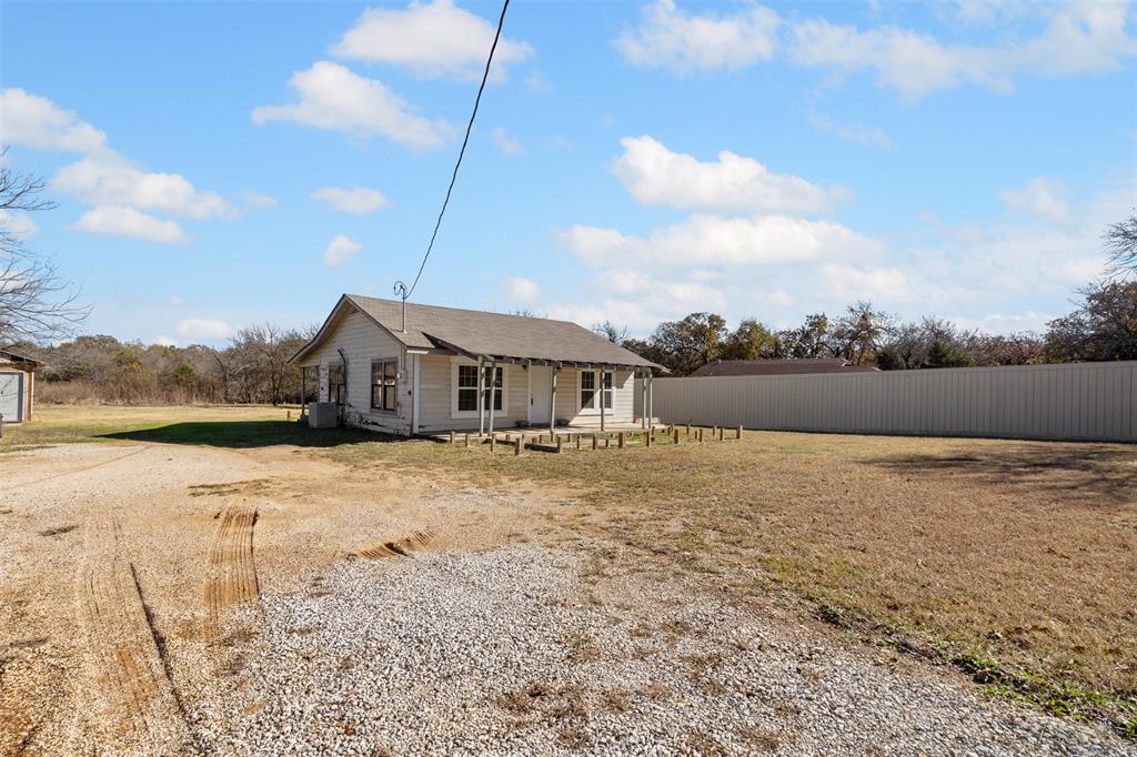 a front view of house with yard