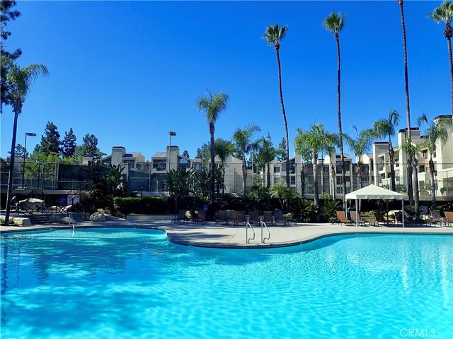 $485,000 | 21400 Burbank Boulevard, Unit 201 | Woodland Hills