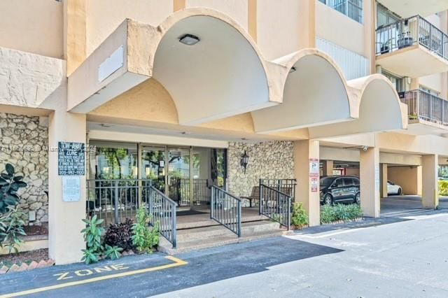 $2,100 | 1470 Northeast 125th Terrace, Unit 9 | Three Horizons North