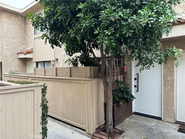 $475,000 | 9834 Sepulveda Boulevard, Unit 112 | North Hills