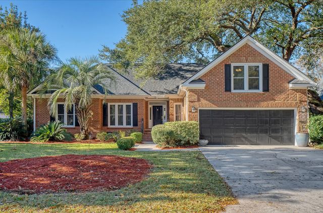 $1,100,000 | 1358 Hidden Lakes Drive | Hidden Lakes