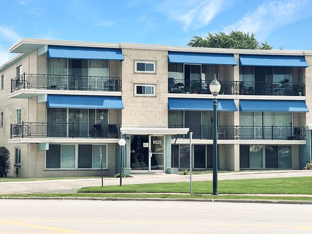 $124,900 | 9525 South Kedzie Avenue, Unit 2A | Evergreen Park