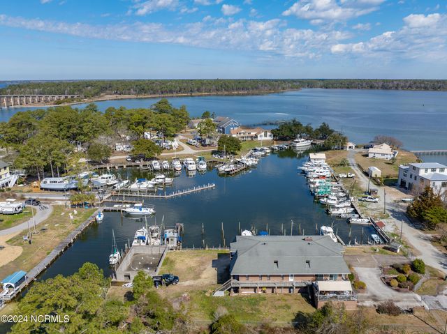 $1,275,000 | 119 Gull Drive | Sneads Ferry