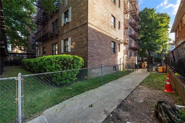 $280,000 | 1478 East 28th Street, Unit 4N | Midwood