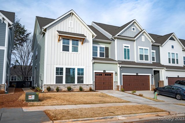 Homes for Sale with a Garage in Villages At Harborside Cornelius, NC ...