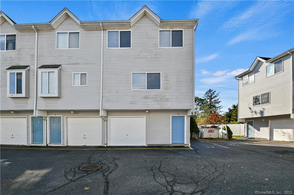 10 Hawthorne Avenue Unit 13 Derby CT 06418 Compass