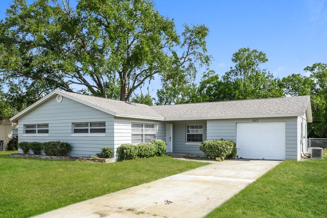 $2,100 | 1117 North Singleton Avenue | Gardendale North