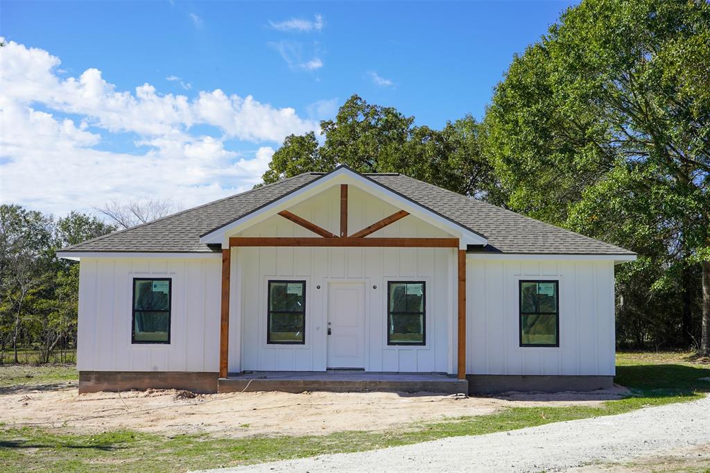 a front view of house with yard