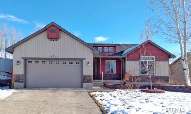 $490,000 | 3526 North Flint Avenue | Red Rock Estates