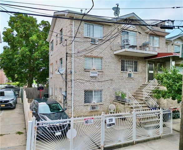 $999,000 | 2737 Lawton Avenue | Throgs Neck