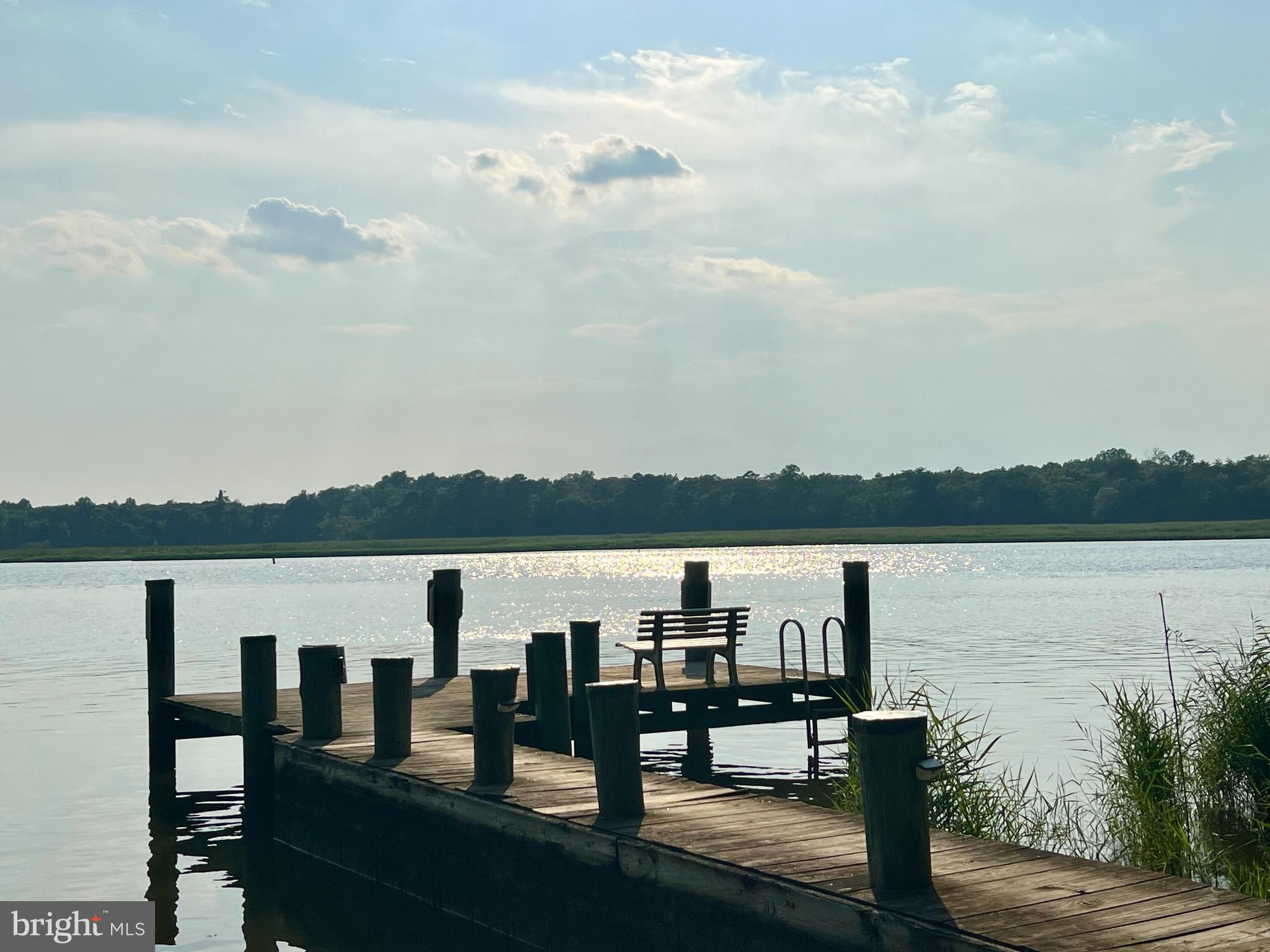 Community pier