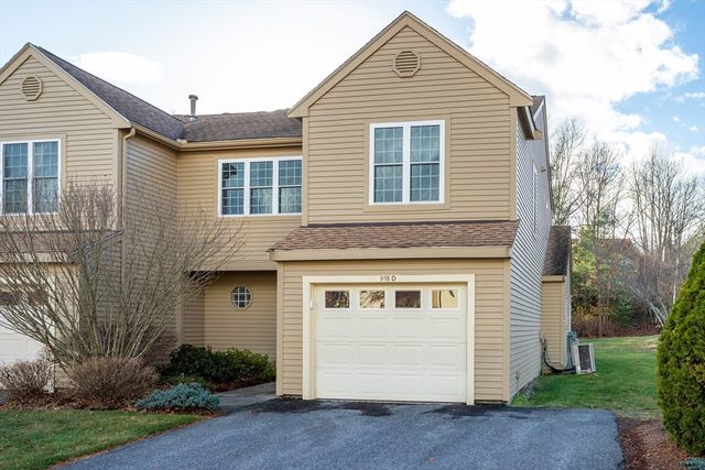 $499,000 | 918 Ridgefield Circle, Unit D | Clinton