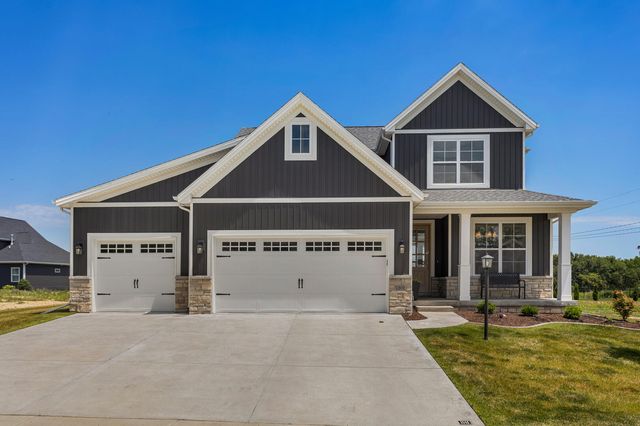 $550,000 | 1202 Briarwood Lane | Mahomet