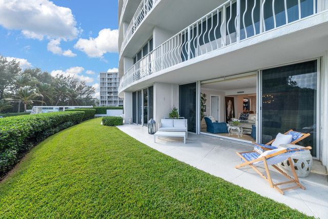 $1,295,000 | 2774 South Ocean Boulevard, Unit 104 | South Palm Beach - Palm Beach