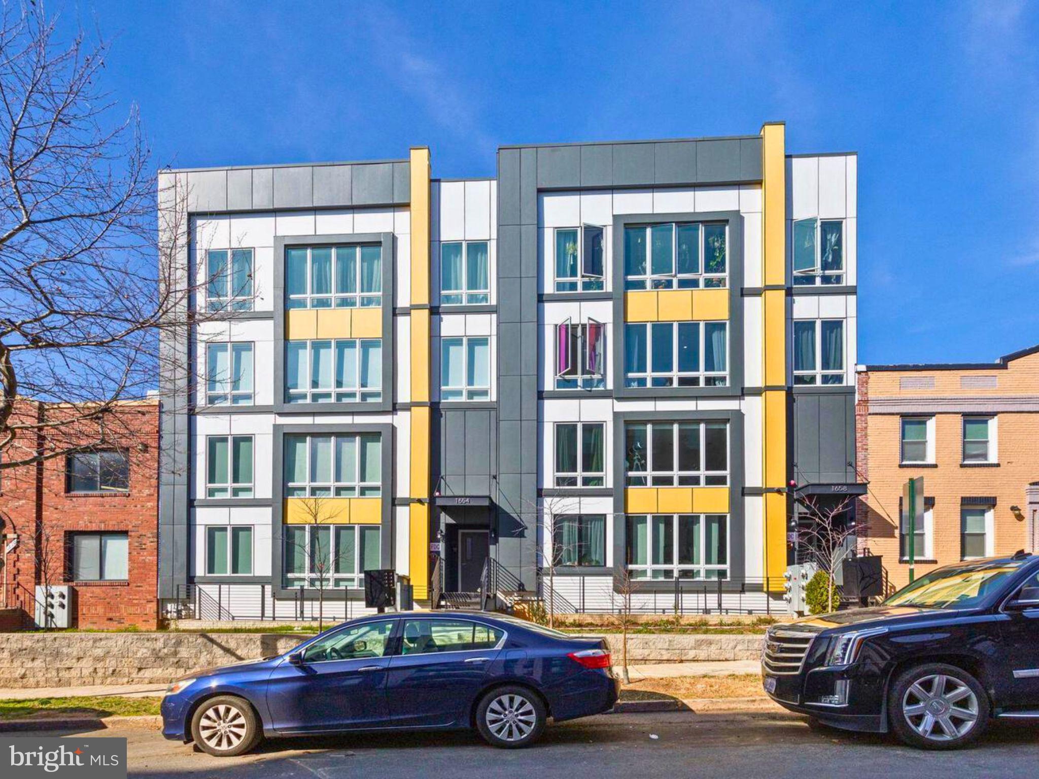 a car parked in front of a building