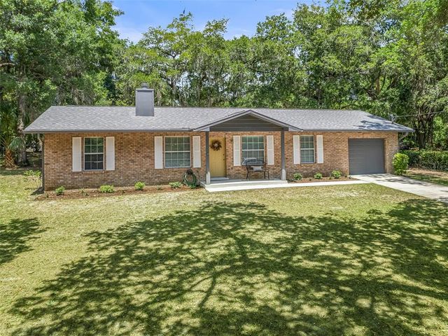 $319,900 | 247 West McClendon Street | Lady Lake