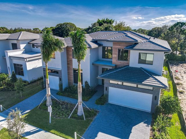 $2,895,000 | 18416 Symphony Court