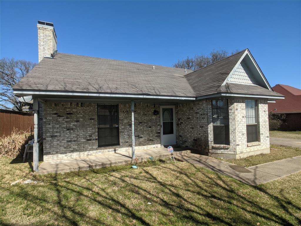 a view of a house with a outdoor space