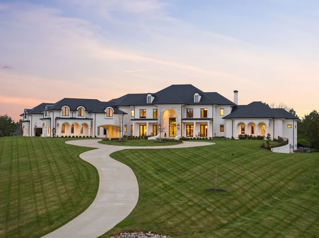 $13,499,999 | 2407 Hidden River Lane