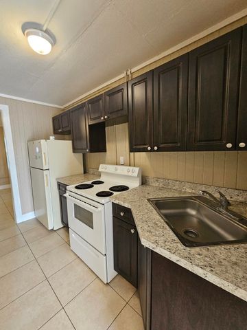 $1,300 | 752 Dr Martin Luther King Jr Boulevard, Unit 2 | Riviera Beach