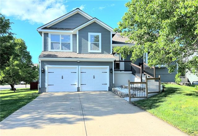 $387,500 | 18222 West 164th Street | Stonebridge Meadows