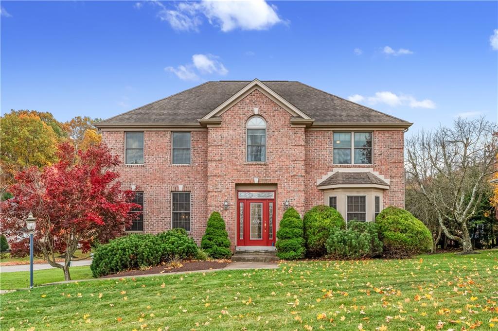 Welcome home to this beautiful home located in the heart of Robinson Township. The home offers a three sided brick exterior and lovely curb appeal.