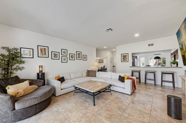 $599,900 | 359 Desert Falls Drive East | Desert Falls