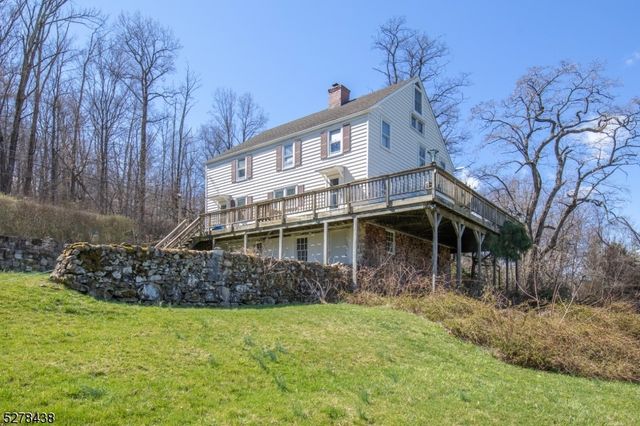 $495,000 | 35 Old Mountain Road | Clinton Township - Hunterdon County