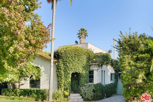 $2,695,000 | 1102 Grant Avenue | Venice