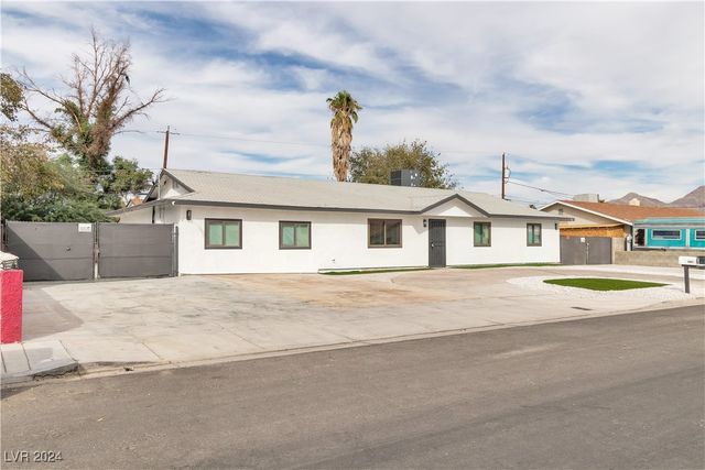 $484,999 | 4642 East Utah Avenue | Vegas Manor