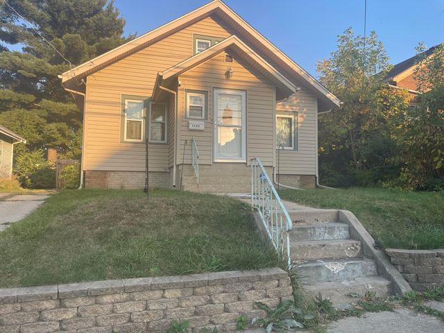 $164,900 | 1122 19th Street | Keith Creek