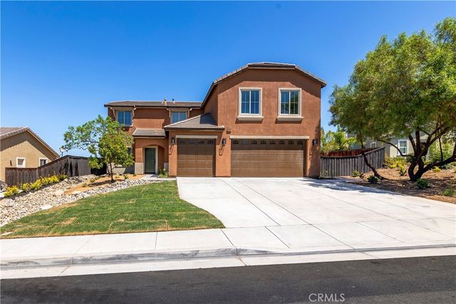 $694,800 | 36892 Gallery Lane | Tournament Hills