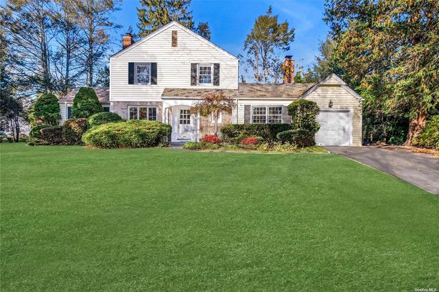 $1,499,000 | 715 Park Avenue | Munsey Park Village