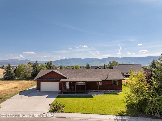 $849,000 | 780 Buffalo Trail | Calico Sky