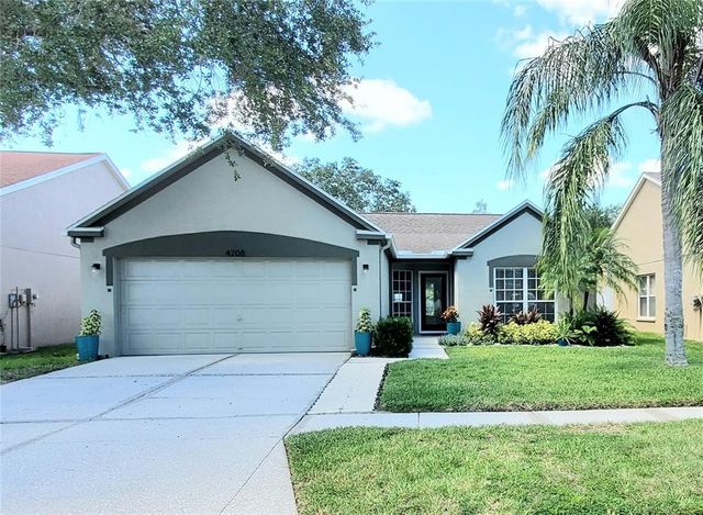 $492,000 | 4208 Pine Isle Drive | Calusa