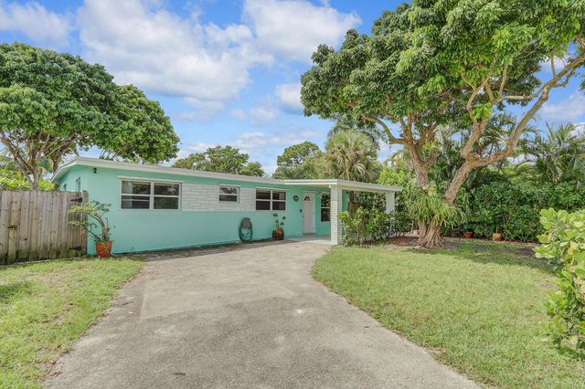 $555,000 | 1008 West Hawie Street | Jupiter