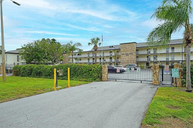 $215,000 | 6100 12th Street South, Unit 220 | Greater Pinellas Point