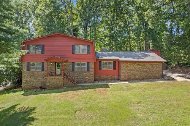 $389,900 | 203 Timberlake Road | Stonewall Woods