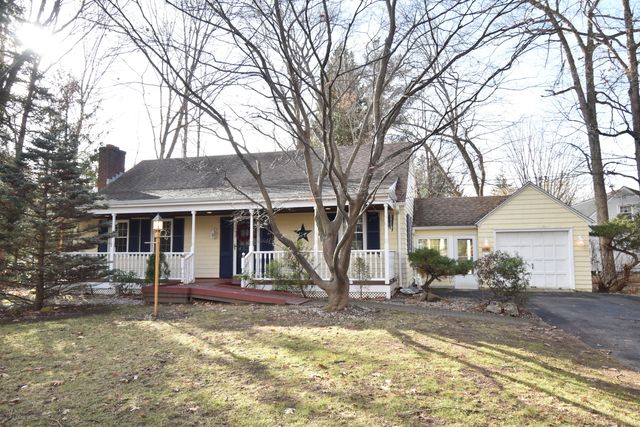 $289,900 | 114 Rosemary Lane | Bristol