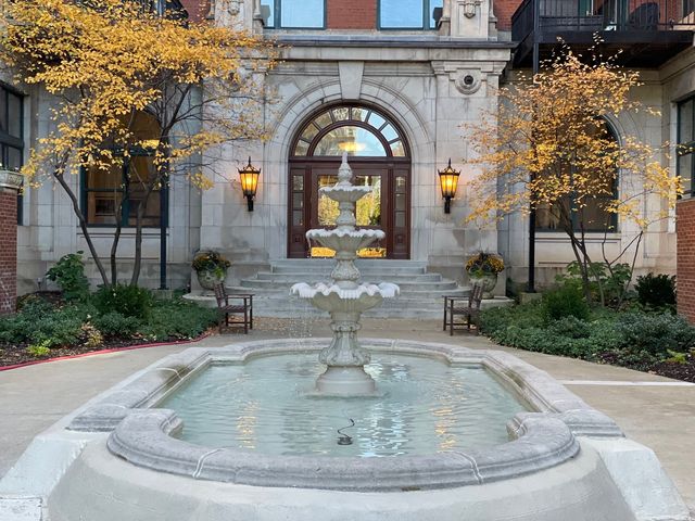 $439,400 | 1439 South Michigan Avenue, Unit 505 | Trevi Square