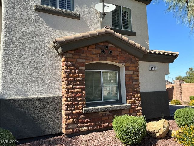 $1,875 | 1109 Tuscan Sky Lane, Unit 2 | Paradise Ranch