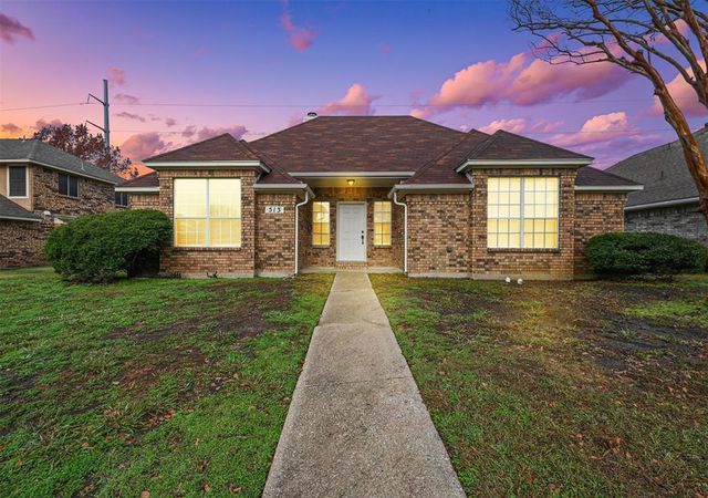 $329,900 | 513 North Gaston Drive | Wylie