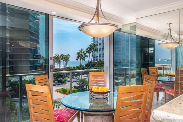 $2,295,000 | 1810 Avenida Del Mundo, Unit 302 | Coronado Shores